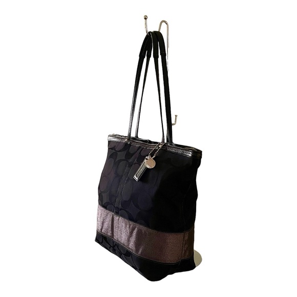 EUC Coach Tote - Picture 5 of 16